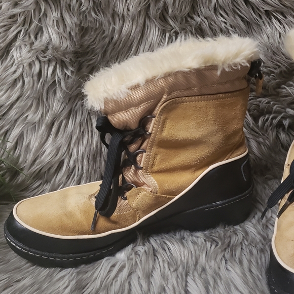 SOREL Womens Tivoli III Waterproof Winter Boots - 9.5 US - Picture 10 of 14